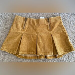 Urban outfitters skirt. Size medium.